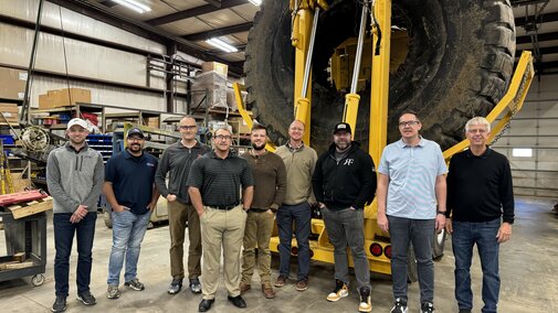 Manufacturing Peer Group photo
